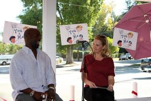 LOS ANGELES, NOV 5 - Alimi Ballard, Melissa Joan Hart at the YOU AND ME Book Party at SweetHarts on November 5, 2011 in Sherman Oaks, CA photo