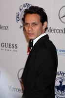 los angeles, oct 23 - marc anthony llega al carrusel de la bola de la esperanza 2010 en beverly hilton hotel el 23 de octubre de 2010 en beverly hills, ca foto