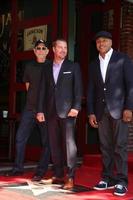 los angeles, 5 de marzo - paul brinkman, chris o donnell, ll cool j en la ceremonia estelar del paseo de la fama de hollywood de chris o donnell en hollywood blvd el 5 de marzo de 2015 en los angeles, ca foto