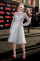 los angeles, 8 de mayo - clare grant en el estreno de godzilla en dolby theater el 8 de mayo de 2014 en los angeles, ca foto