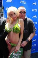 LOS ANGELES, JUL 31 - Doug Hutchison, Courtney Stodden at the PETA Pink s Veggie Hot Dog Event at the Hollywood and Highland on July 31, 2013 in Los Angeles, CA photo