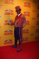 los angeles, 12 de julio - el maestro de ceremonias llega a los dragones presentados por ringling bros y barnum and bailey circus en el Staples Center el 12 de julio de 2012 en los angeles, ca foto