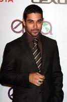 los angeles, 16 de octubre - wilmer valderrama llega a los premios de medios ambientales 2010 en los estudios warner brothers el 16 de octubre de 2010 en burbank, ca foto