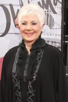 los angeles, 10 de abril - shirley jones en el estreno de la restauración de oklahoma en la gala de apertura del festival de cine clásico tcm 2014 en el teatro chino tcl el 10 de abril de 2014 en los angeles, ca foto