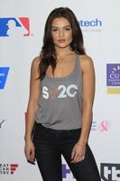 los angeles, 9 de septiembre - danielle campbell en la quinta bienal de pie contra el cáncer en el walt disney concert hall el 9 de septiembre de 2016 en los angeles, ca foto