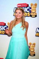 los angeles, 27 de abril - stefanie scott llega a los radio disney music awards 2013 en el teatro nokia el 27 de abril de 2013 en los angeles, ca foto