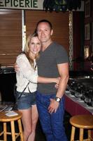 LOS ANGELES, AUG 1 - Kelly Sullivan, William deVry at the William deVry Fan Club Event at the California Canteen on August 1, 2014 in Los Angeles, CA photo