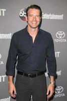 Chandra WilsonLOS ANGELES, SEP 26 - Scott Foley at the TGIT 2015 Premiere Event Red Carpet at the Gracias Madre on September 26, 2015 in Los Angeles, CA photo