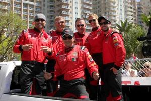 los angeles, 18 de febrero - joshua morrow, dave pasant, raul mendez, robert patrick, tricia helfer, nathan kress en la carrera toyota grand prix pro celeb en el hipódromo toyota grand prix el 18 de abril de 2015 en long beach, ca foto