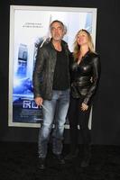 los angeles, 10 de febrero - titus welliver at the robocop, estreno de los angeles en el teatro chino tcl el 10 de febrero de 2014 en los angeles, ca foto