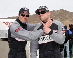 los angeles, 19 de marzo - michael trucco, tito ortiz en la sesión de entrenamiento de carrera de celebridades toyota pro en willow springs speedway el 19 de marzo de 2011 en rosamond, ca foto