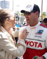 los angeles, 14 de abril - leann rimes, eddie cibrian en la carrera toyota pro celeb 2012 en el grand prix de long beach el 14 de abril de 2012 en long beach, ca foto