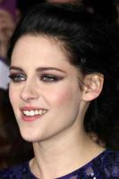 los angeles, 14 de noviembre - kristen stewart llega al crepúsculo - estreno mundial de amanecer parte 1 en el teatro nokia en la live el 14 de noviembre de 2011 en los angeles, ca foto