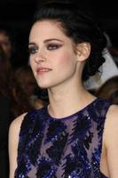 los angeles, 14 de noviembre - kristen stewart llega al crepúsculo - estreno mundial de amanecer parte 1 en el teatro nokia en la live el 14 de noviembre de 2011 en los angeles, ca foto