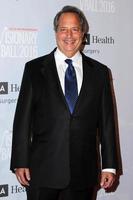 los angeles, 27 de octubre - jon lovitz en el baile visionario 2016 en beverly wilshire hotel el 27 de octubre de 2016 en beverly hills, ca foto