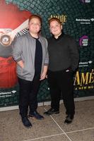 los angeles, 16 de diciembre - matthew royer, benjamin royer at the amelie, una nueva apertura musical en el teatro ahmanson el 16 de diciembre de 2016 en los angeles, ca foto