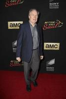 los angeles, 2 de febrero - michael mckean en la proyección especial de la segunda temporada de better call saul en arclight el 2 de febrero de 2016 en culver city, ca foto