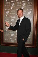 Aaron Eckhart arriving at The Art of Elysium 2nd Annual Black Tie Charity Gala at Vibiana in Los Angeles, CA on 
January 10, 2009
 2008 Kathy Hutchins Hutchins Photo