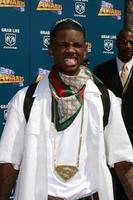 soulja boy diles que llegan a los premios bet en el shrine auditorium en los angeles, ca el 24 de junio de 2008 ©2008 kathy hutchins hutchins photo foto