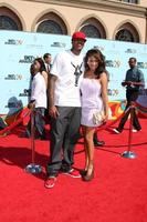 Carmelo Anthony  L  and LaLa Vazquez  arriving at  the BET Awards 2009 at the Shrine Auditorium in Los Angeles, CA on June 28, 20092008 Kathy Hutchins   Hutchins Photo