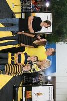 patrick warburton y family bee movie la premiere mann s village theater westwood, ca 28 de octubre de 2007 ©2007 kathy hutchins hutchins photo foto