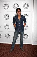 kunal nayyar llegando al evento paleyfest09 de la teoría del big bang el 16 de abril de 2009 en los teatros arclight en los angeles, california ©2009 kathy hutchins hutchins photo foto