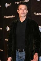 Tim Daly arriving at the Blackberry Bold Event in Beverly HIlls, CA on October 30, 20082008 Kathy Hutchins   Hutchins Photo