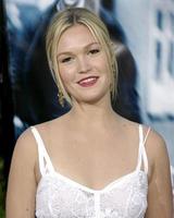 julia stiles the bourne ultimatum estreno mundial arclight theater los angeles, ca 25 de julio de 2007 ©2007 kathy hutchins hutchins photo foto