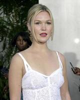 julia stiles the bourne ultimatum estreno mundial arclight theater los angeles, ca 25 de julio de 2007 ©2007 kathy hutchins hutchins photo foto