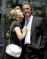 melody thomas scott y eric braeden eric braeden recibe una estrella en el paseo de la fama de hollywood los angeles, ca 20 de julio de 2007 ©2007 kathy hutchins foto de hutchins