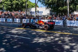 guadalajara, mexico - 25 de octubre de 2022 showrun checo perez, formula 1 red bull monoplaza rb7 foto