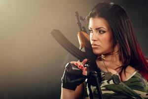 mujer soldado atractiva foto