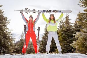 amigas en vacaciones de invierno foto