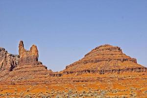 formación rocosa en el desierto alto de arizona foto