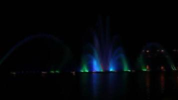 dell'europa maggiore musicale Fontana con 3d effetti e laser mostrare. vinnitsa. Ucraina. video