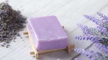 lavendel zeep bar Aan een staan video