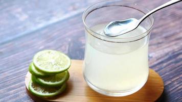Slices of lime and lemonade