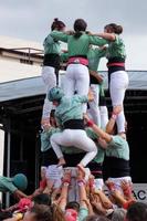 castillos humanos, tradicion tipica de algunos pueblos catalanes, españa foto