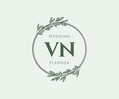 colección de logotipos de monograma de boda con letras iniciales vn, plantillas florales y minimalistas modernas dibujadas a mano para tarjetas de invitación, guardar la fecha, identidad elegante para restaurante, boutique, café en vector