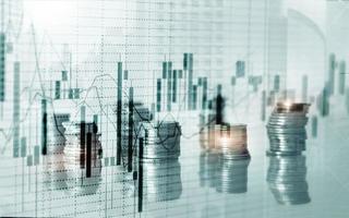 gráficos en blanco y negro velas del mercado de valores. proyecto económico y financiero 2020. foto