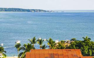 hermosa ciudad y paisaje marino panorama y vista puerto escondido mexico.