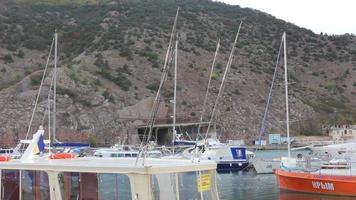 cannes sur un bateau video