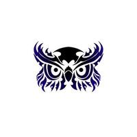 diseño de tatuaje tribal con cara de búho en negro azulado vector