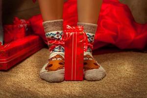 divertidos calcetines navideños foto