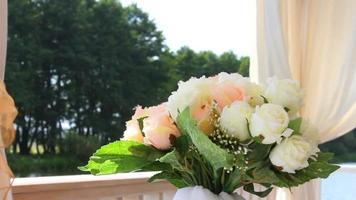 Hochzeitsdekoration mit Blumen video