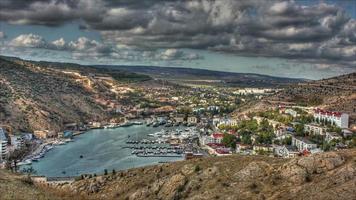 ciudad en bahía hdr video