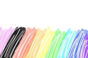 dibujo de colores del arco iris con textos 'feliz mes del orgullo 2023', concepto para celebraciones de la comunidad lgbtqai en el mes del orgullo en todo el mundo. foto