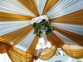 roof decoration wedding photo