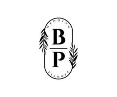 Colección de logotipos de monogramas de boda con letras iniciales de pb, plantillas florales y minimalistas modernas dibujadas a mano para tarjetas de invitación, guardar la fecha, identidad elegante para restaurante, boutique, café en vector