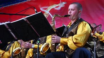 orkester spelar en konsert video